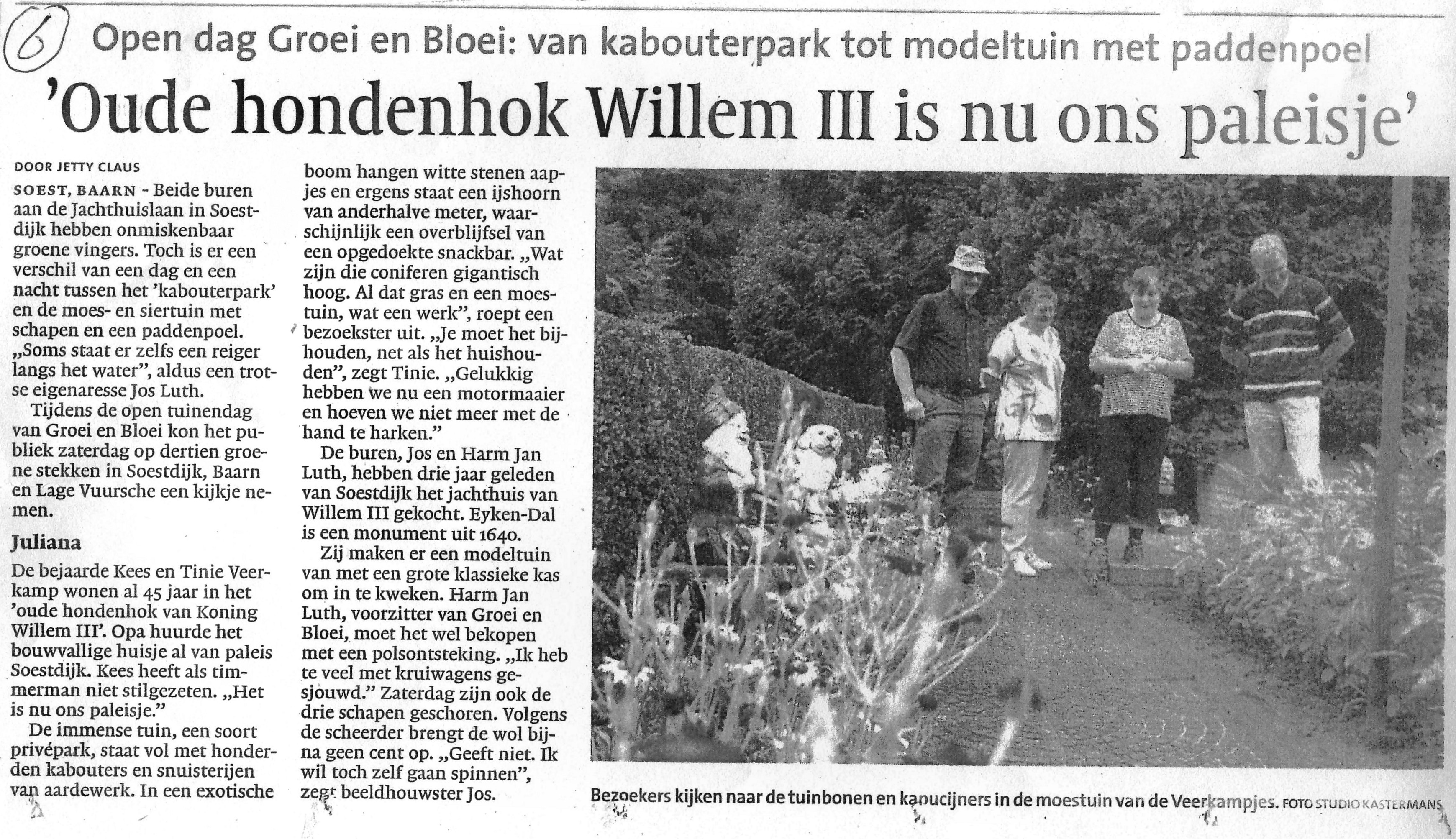 Klik voor foto in apart venster _t_hondenhok_nu_woont_tinie_veerkamp__van_den_broek_er.jpg